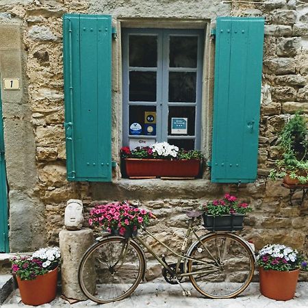 Gite Les Volets Verts Cesseras Exterior photo
