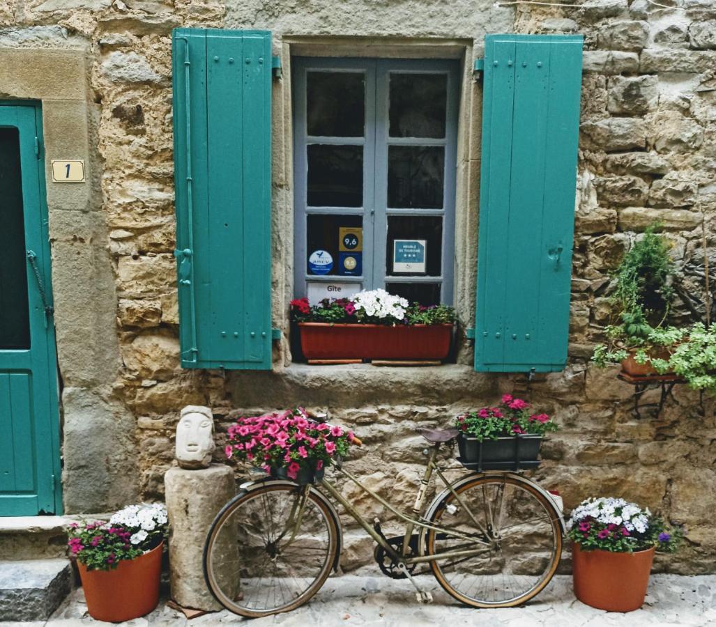 Gite Les Volets Verts Cesseras Exterior photo